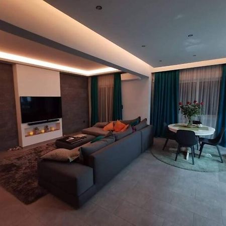 Live Minimal Apartment Атина Екстериор снимка