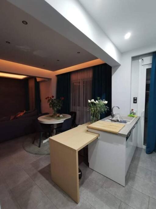 Live Minimal Apartment Атина Екстериор снимка