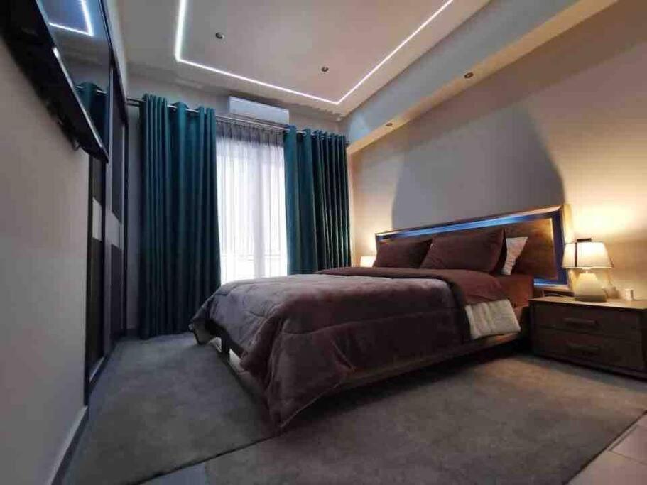 Live Minimal Apartment Атина Екстериор снимка