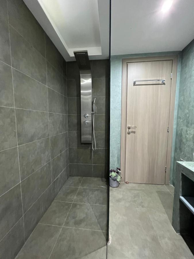 Live Minimal Apartment Атина Екстериор снимка